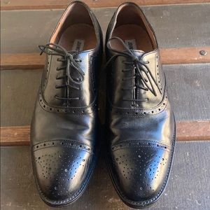 Johnston & Murphy Oxfords size 8.5